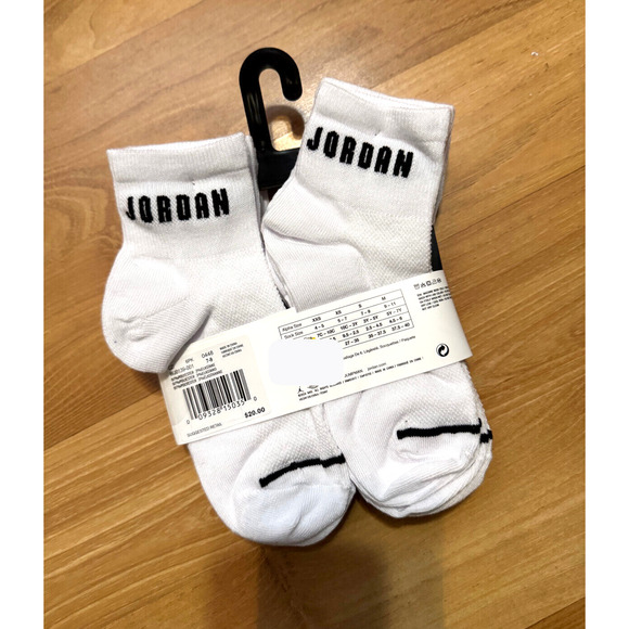 Nike Air Jordan Authentic Jumpman 6 Pair Socks Womens Size 4 - 6 WJ0139 001 RARE - Picture 3 of 3